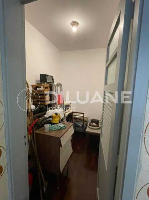 Apartamento à venda com 2 quartos, 90m² - Foto 9