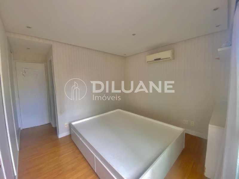 Apartamento à venda com 2 quartos, 96m² - Foto 9