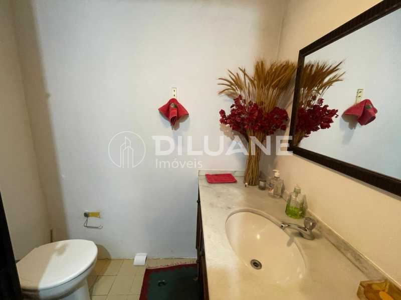 Apartamento à venda com 4 quartos, 166m² - Foto 10