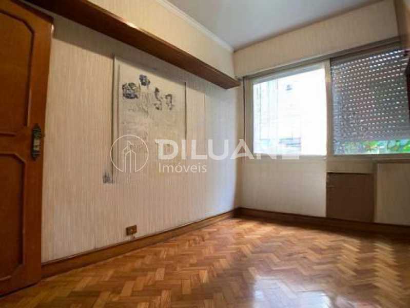 Apartamento à venda com 2 quartos, 80m² - Foto 6