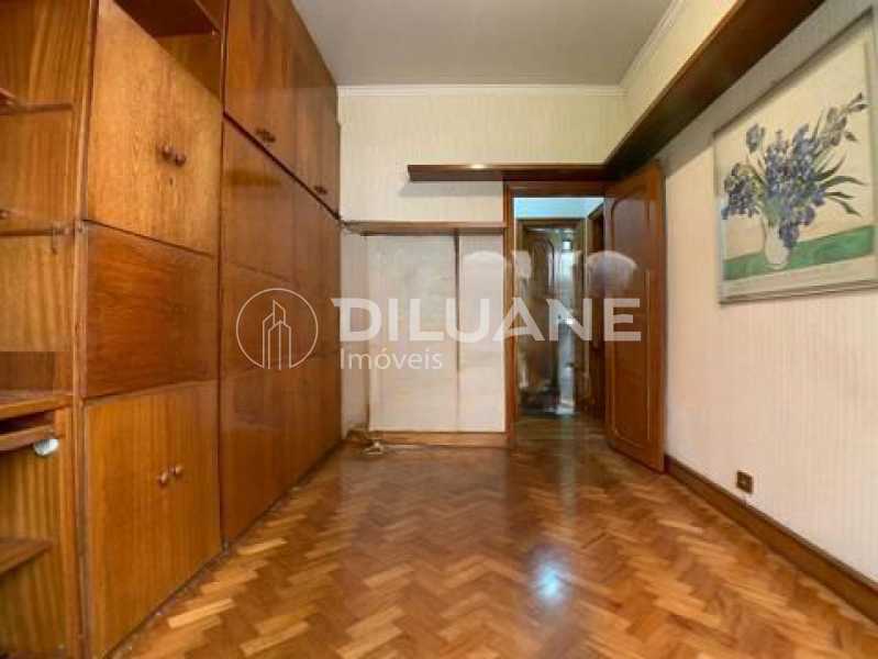 Apartamento à venda com 2 quartos, 80m² - Foto 10