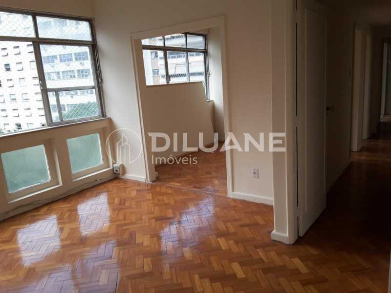 Apartamento à venda com 3 quartos, 95m² - Foto 3