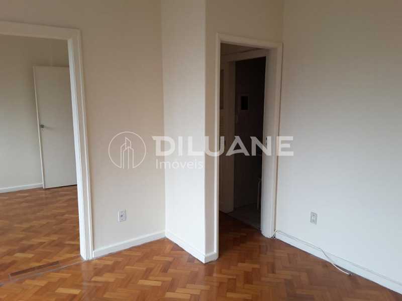 Apartamento à venda com 3 quartos, 95m² - Foto 5