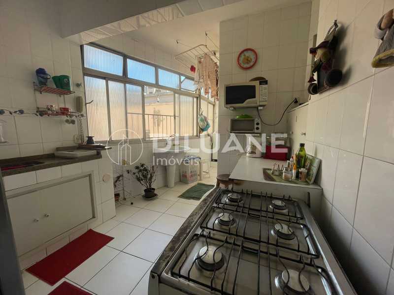 Cobertura à venda com 2 quartos, 130m² - Foto 4