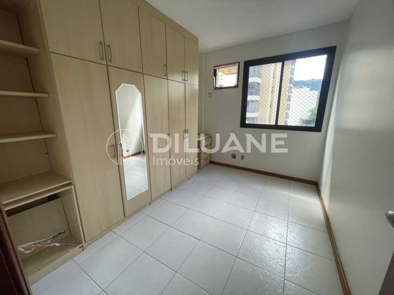 Apartamento à venda com 3 quartos, 122m² - Foto 18