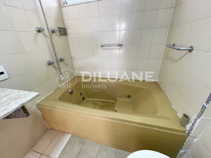 Apartamento à venda com 3 quartos, 120m² - Foto 12