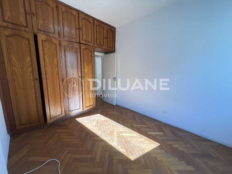 Apartamento à venda com 3 quartos, 120m² - Foto 19