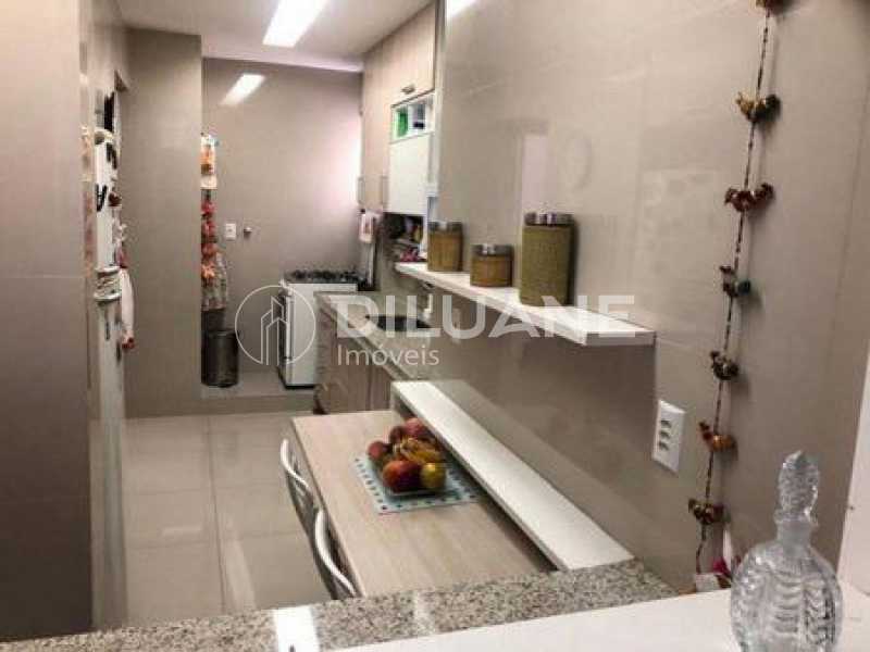 Apartamento à venda com 3 quartos, 125m² - Foto 6