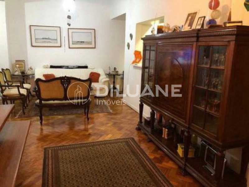 Apartamento à venda com 3 quartos, 125m² - Foto 2