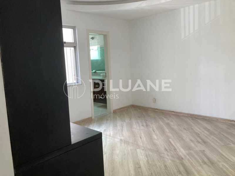 Apartamento à venda com 3 quartos, 156m² - Foto 27