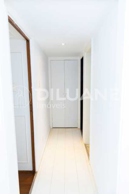 Apartamento à venda com 3 quartos, 125m² - Foto 24