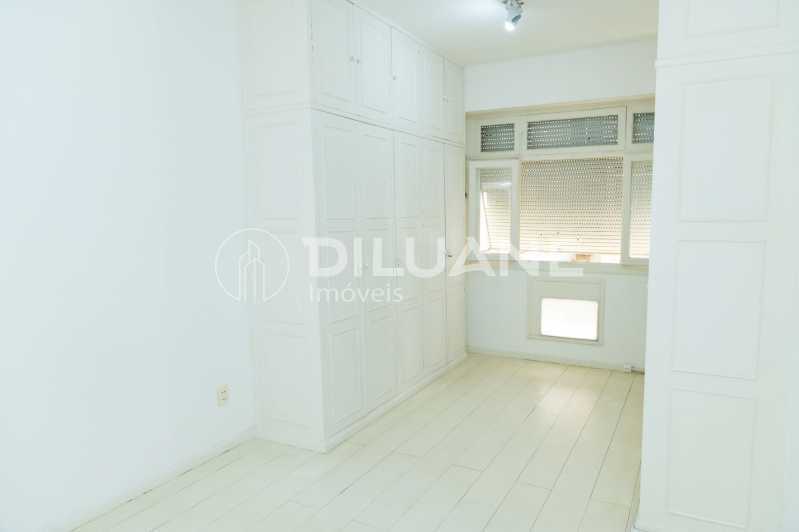 Apartamento à venda com 3 quartos, 125m² - Foto 27