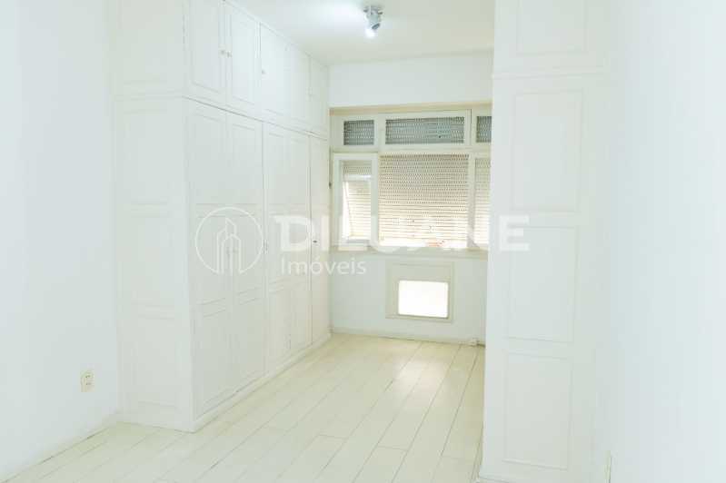 Apartamento à venda com 3 quartos, 125m² - Foto 28