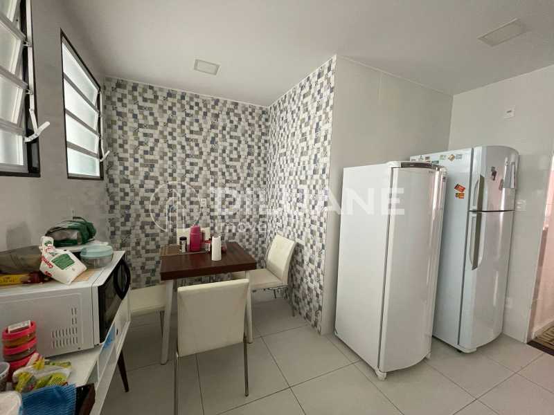 Apartamento à venda com 3 quartos, 160m² - Foto 8