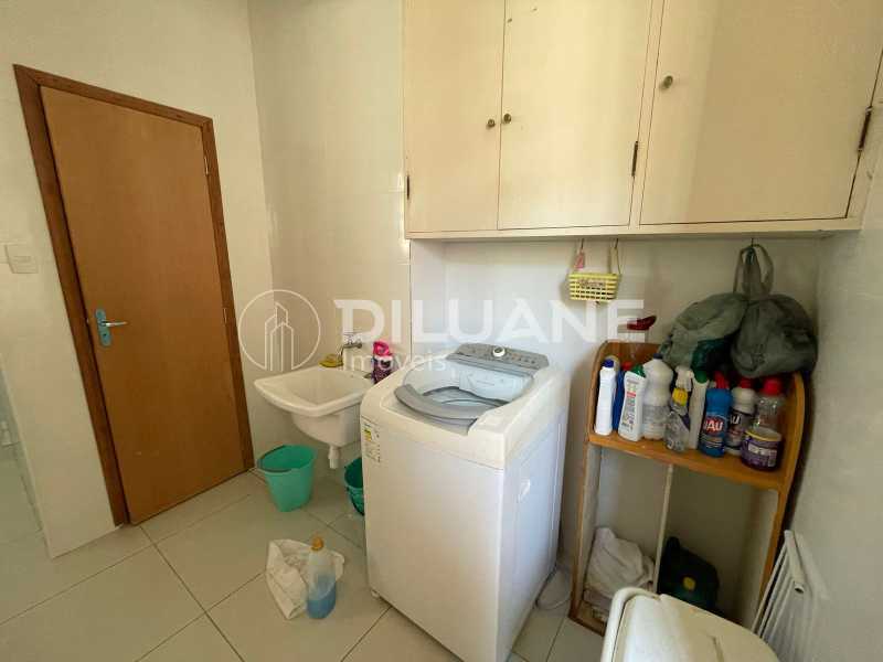 Apartamento à venda com 3 quartos, 160m² - Foto 12