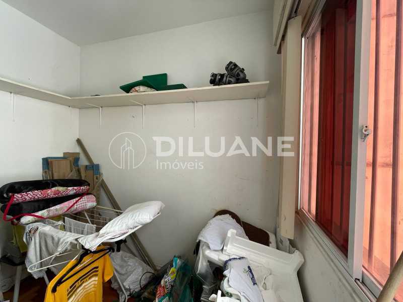 Apartamento à venda com 3 quartos, 160m² - Foto 14