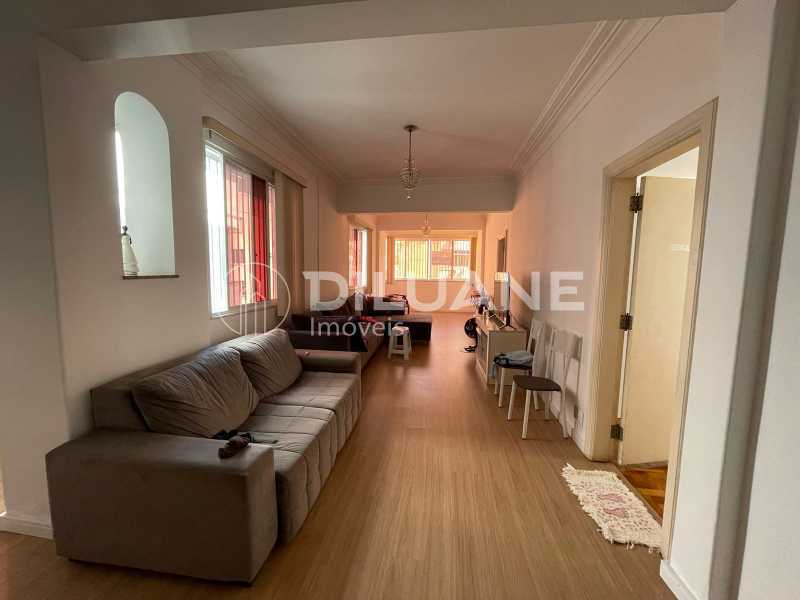 Apartamento à venda com 3 quartos, 160m² - Foto 6