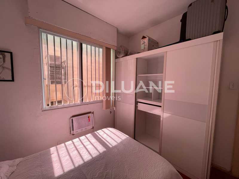 Apartamento à venda com 3 quartos, 160m² - Foto 20