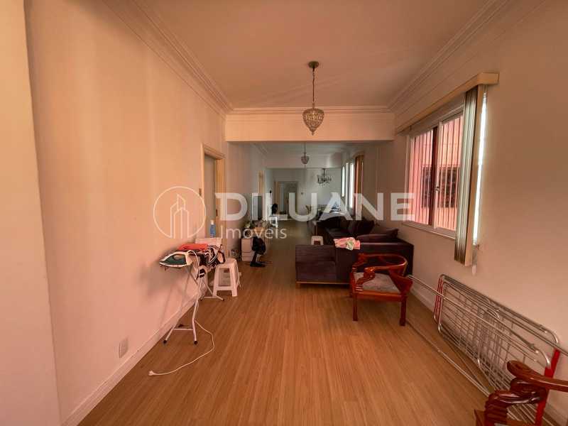 Apartamento à venda com 3 quartos, 160m² - Foto 33