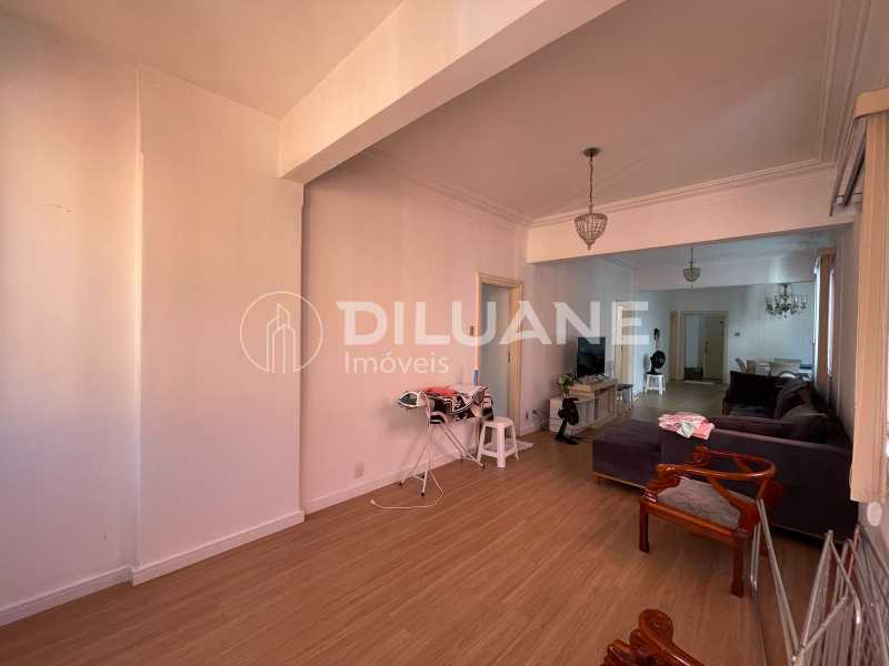 Apartamento à venda com 3 quartos, 160m² - Foto 34