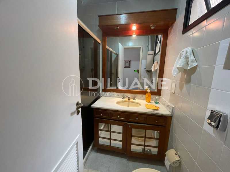 Apartamento à venda com 2 quartos, 80m² - Foto 12