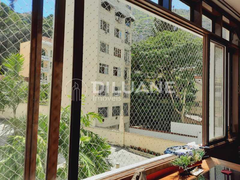 Apartamento para alugar com 3 quartos, 155m² - Foto 6