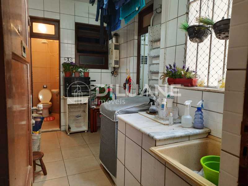 Apartamento para alugar com 3 quartos, 155m² - Foto 42