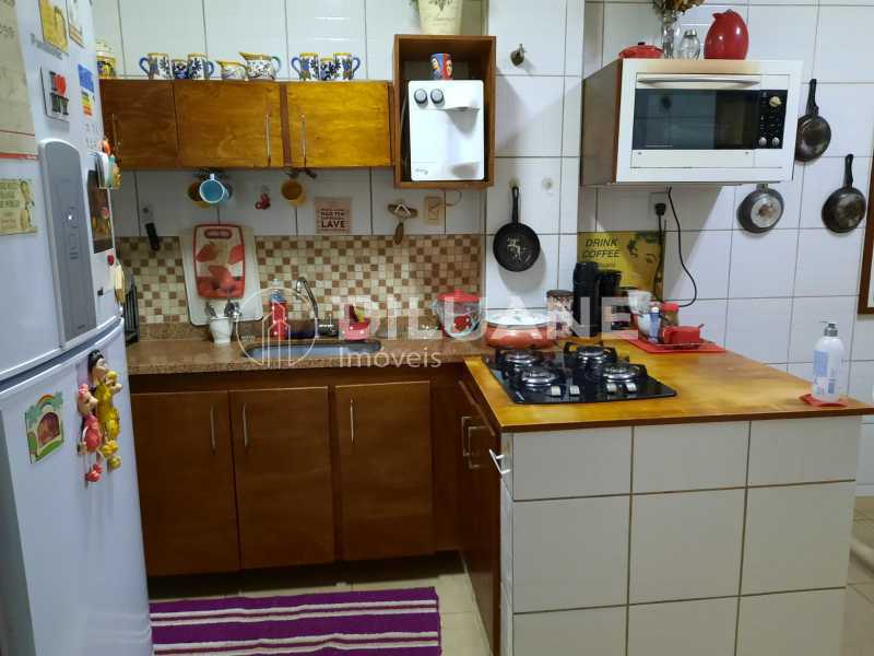 Apartamento para alugar com 3 quartos, 155m² - Foto 32