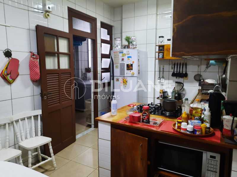 Apartamento para alugar com 3 quartos, 155m² - Foto 36