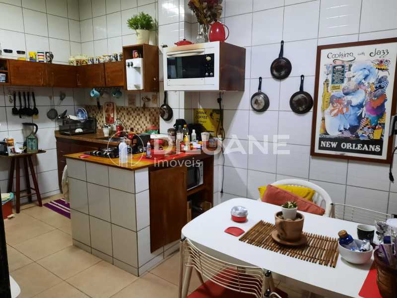 Apartamento para alugar com 3 quartos, 155m² - Foto 38