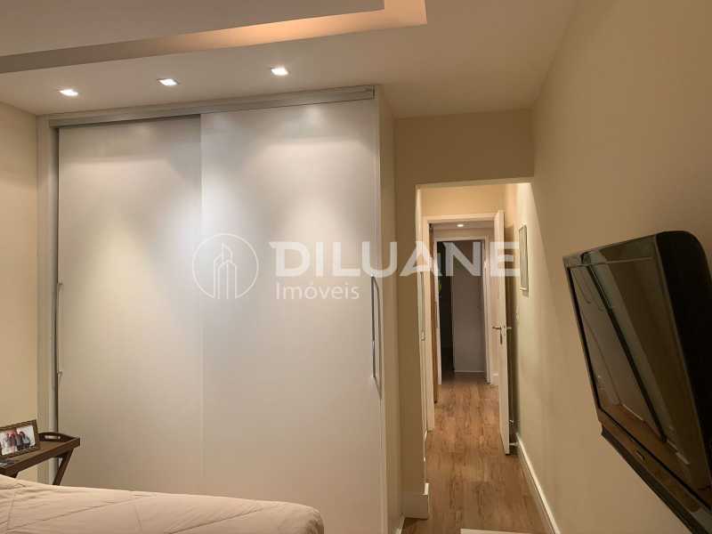 Apartamento à venda com 3 quartos, 105m² - Foto 12