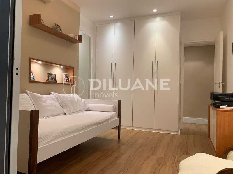 Apartamento à venda com 3 quartos, 105m² - Foto 11