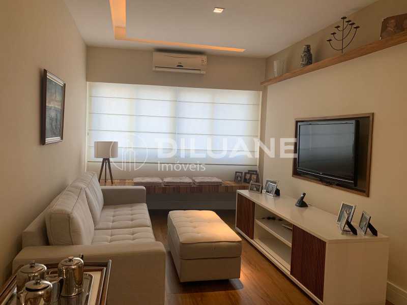 Apartamento à venda com 3 quartos, 105m² - Foto 4