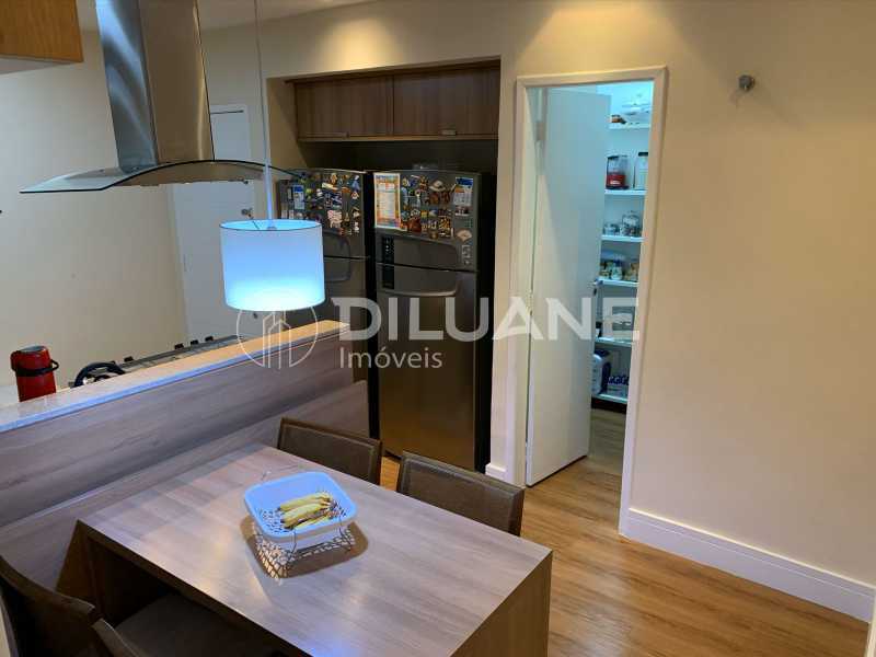 Apartamento à venda com 3 quartos, 105m² - Foto 17