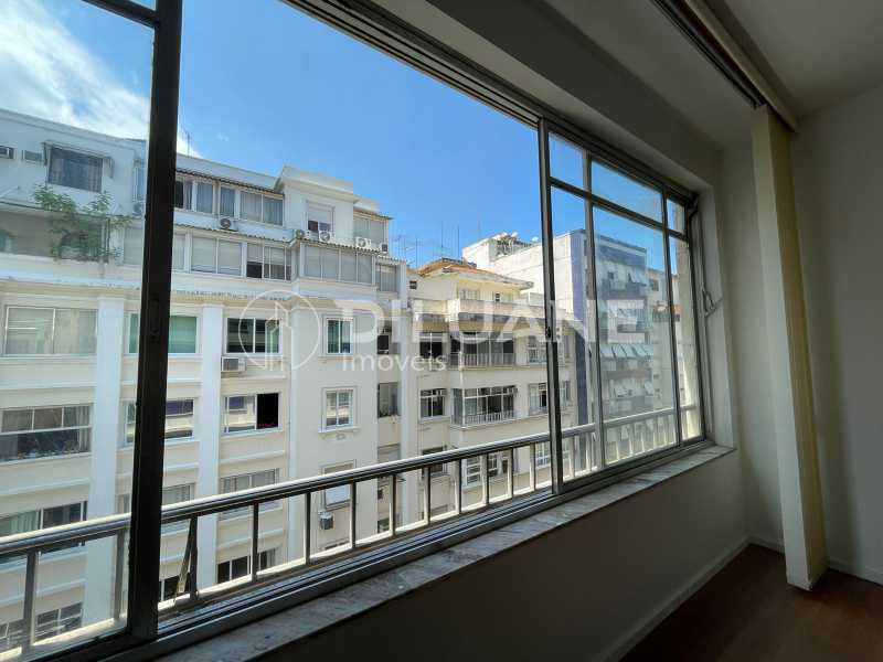 Apartamento à venda com 3 quartos, 287m² - Foto 9