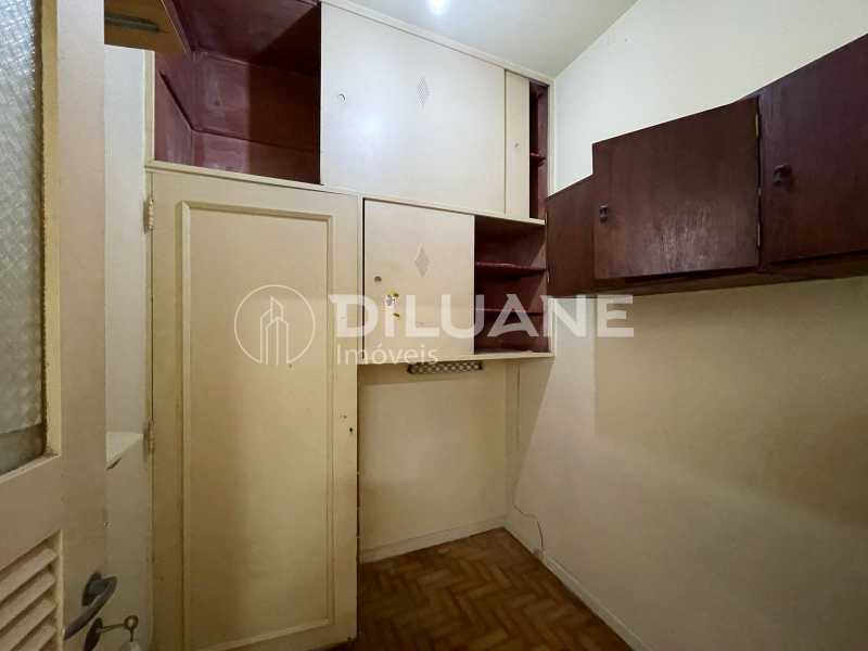 Apartamento à venda com 3 quartos, 287m² - Foto 23