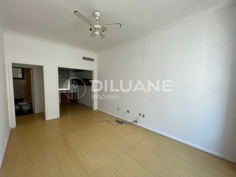 Apartamento à venda com 3 quartos, 287m² - Foto 41