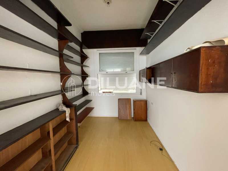 Apartamento à venda com 3 quartos, 287m² - Foto 44