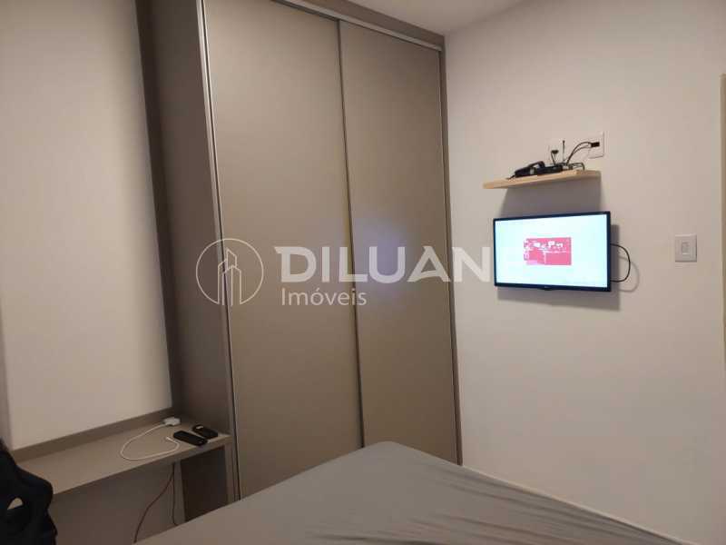 Apartamento à venda com 2 quartos, 65m² - Foto 4