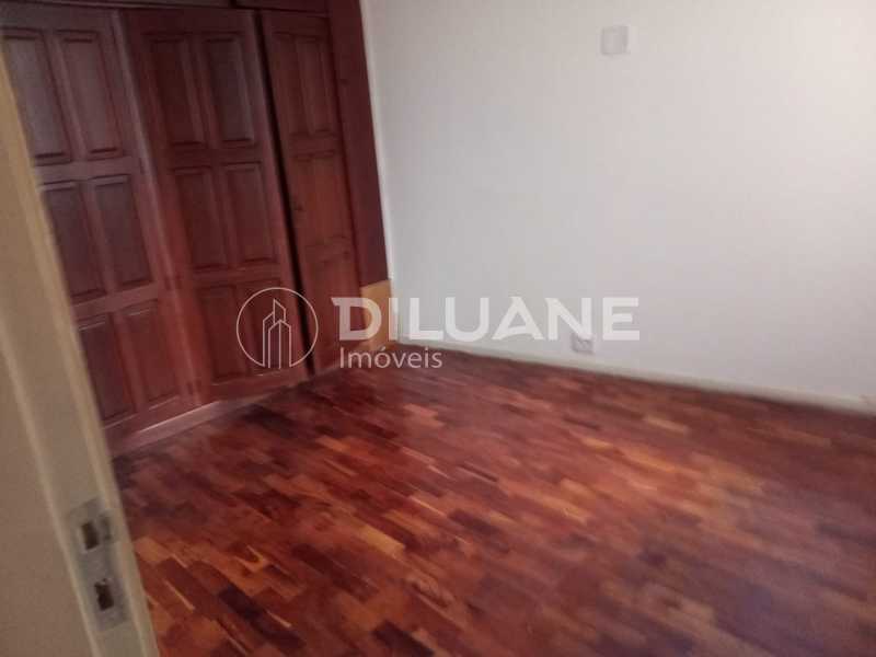 Apartamento à venda com 2 quartos, 76m² - Foto 1