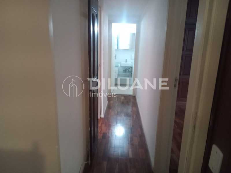 Apartamento à venda com 2 quartos, 76m² - Foto 9