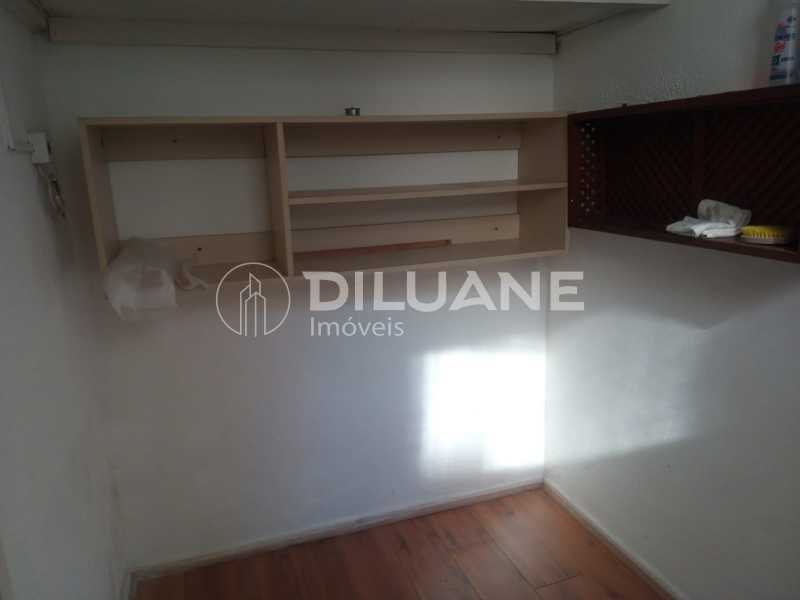 Apartamento à venda com 2 quartos, 76m² - Foto 13