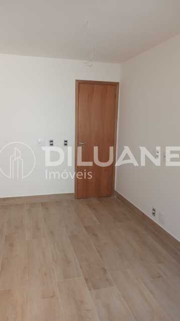 Apartamento à venda com 2 quartos, 79m² - Foto 16