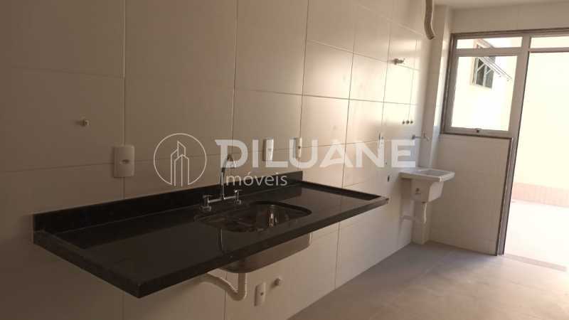 Apartamento à venda com 2 quartos, 79m² - Foto 28