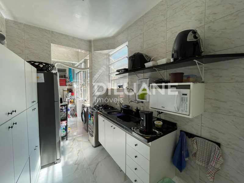 Apartamento à venda com 3 quartos, 98m² - Foto 5