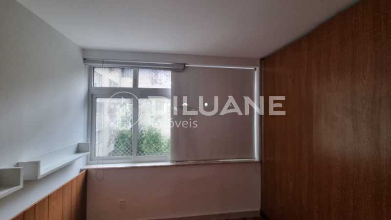 Apartamento à venda com 4 quartos, 155m² - Foto 7