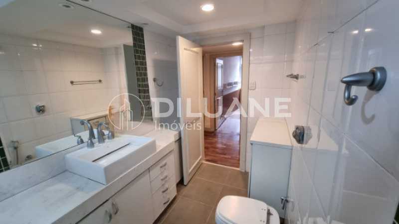 Apartamento à venda com 4 quartos, 155m² - Foto 11