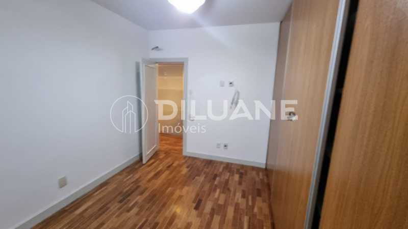 Apartamento à venda com 4 quartos, 155m² - Foto 12