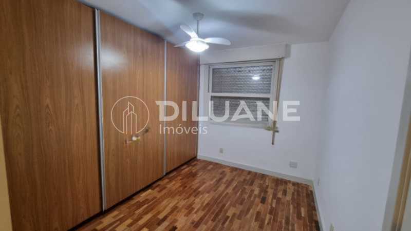 Apartamento à venda com 4 quartos, 155m² - Foto 13