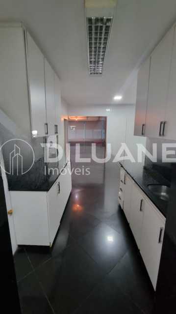 Apartamento à venda com 4 quartos, 155m² - Foto 16